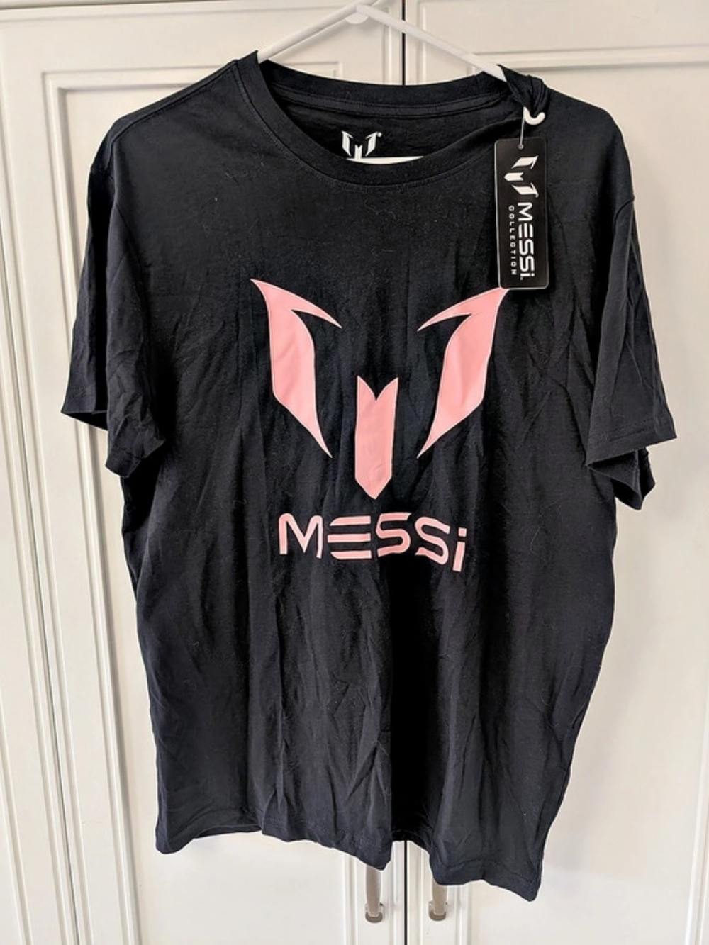 Messi Collection graphic tee in Black & Pink Size Medium NWT